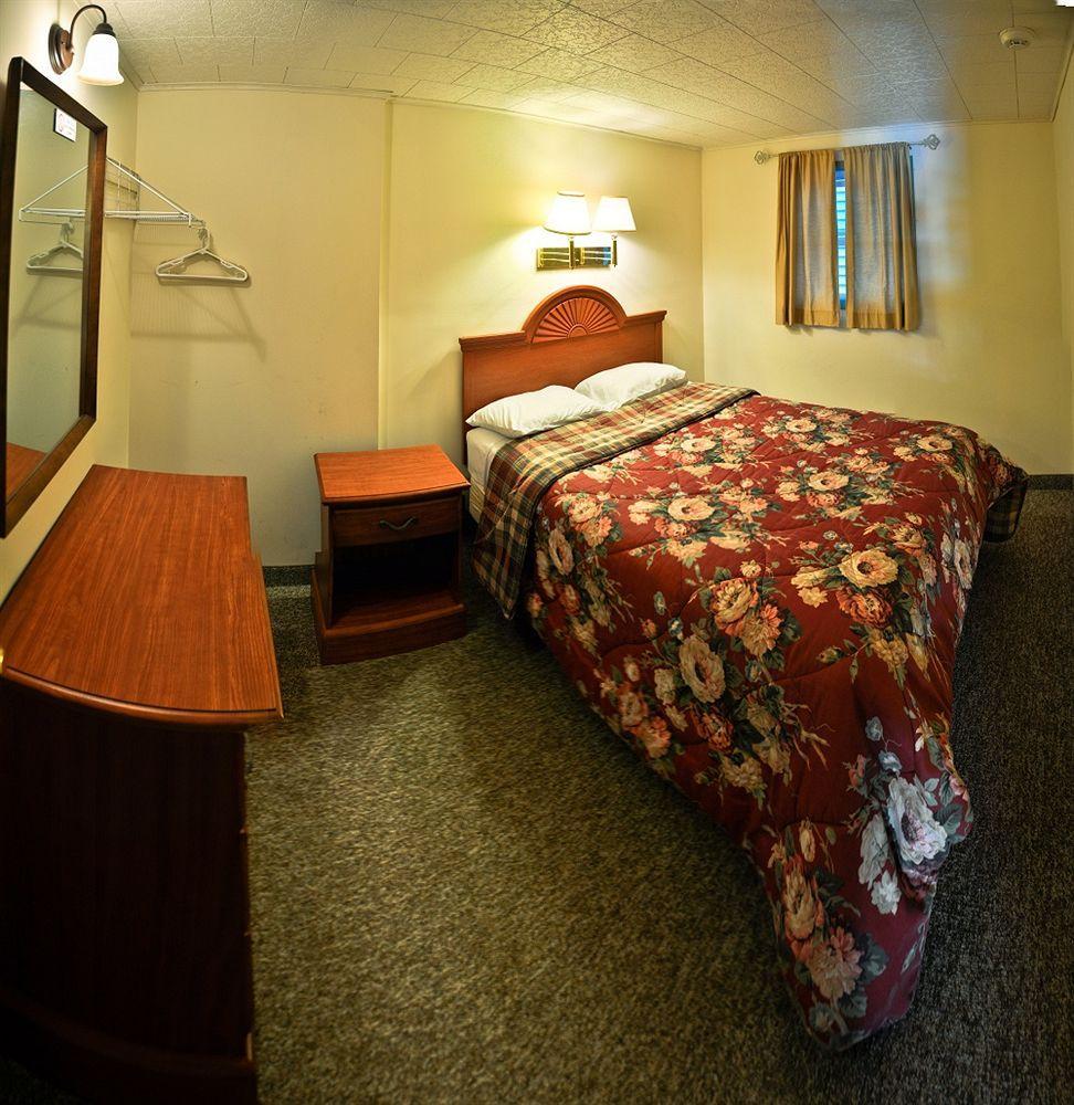 O'Sullivan'S Motel Lake George Eksteriør bilde