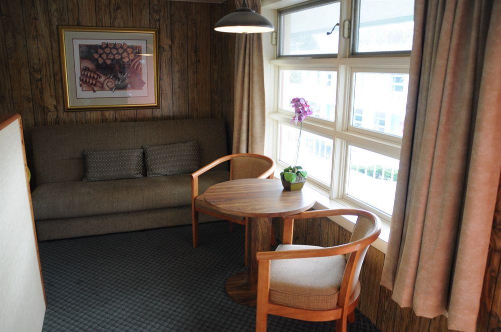 O'Sullivan'S Motel Lake George Eksteriør bilde