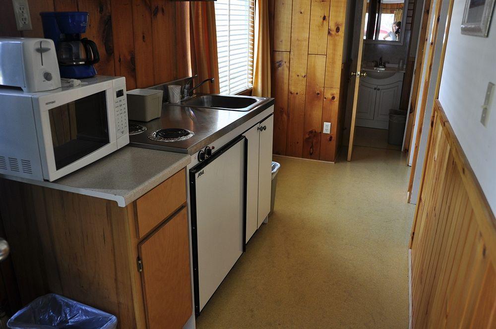 O'Sullivan'S Motel Lake George Eksteriør bilde