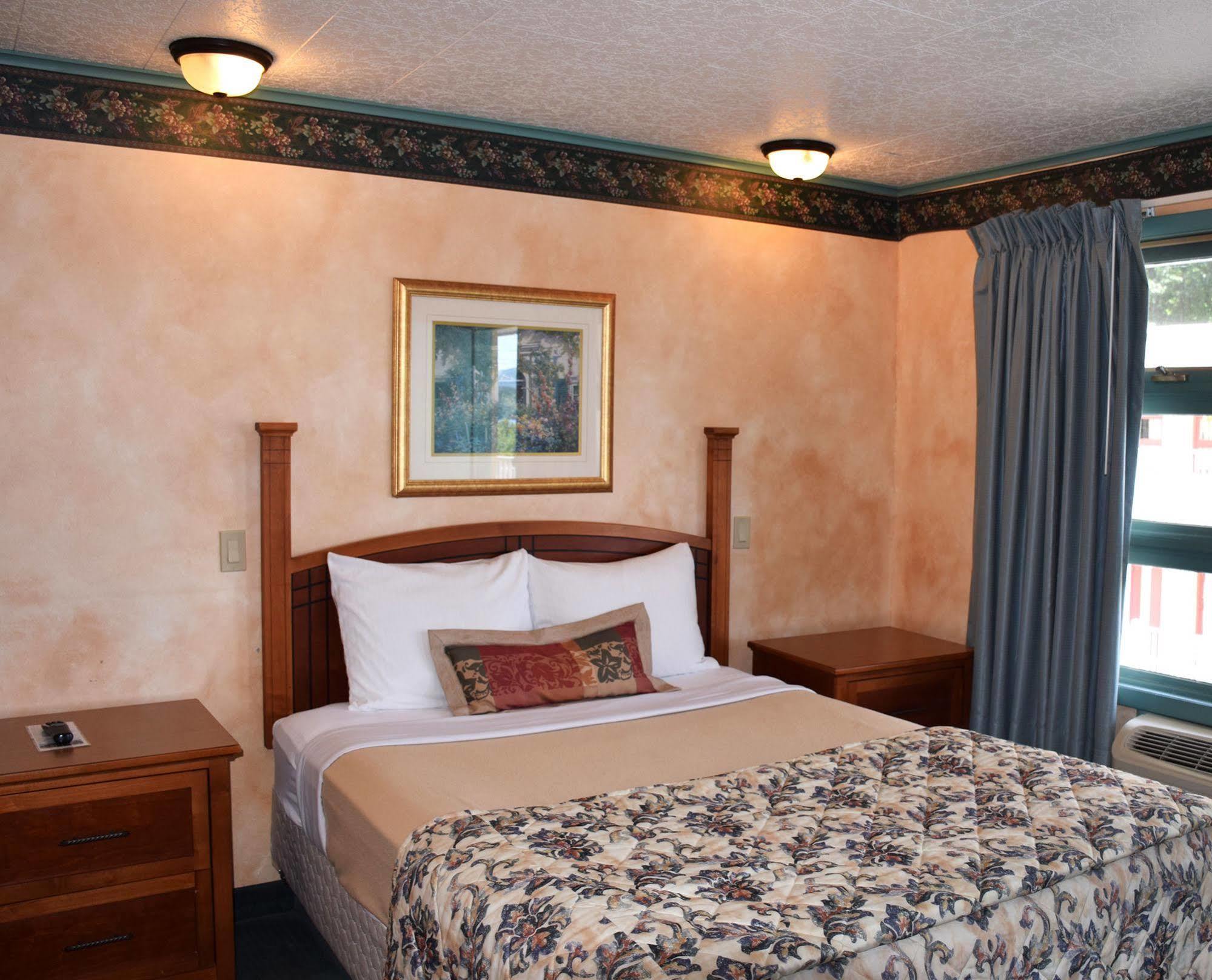 O'Sullivan'S Motel Lake George Eksteriør bilde