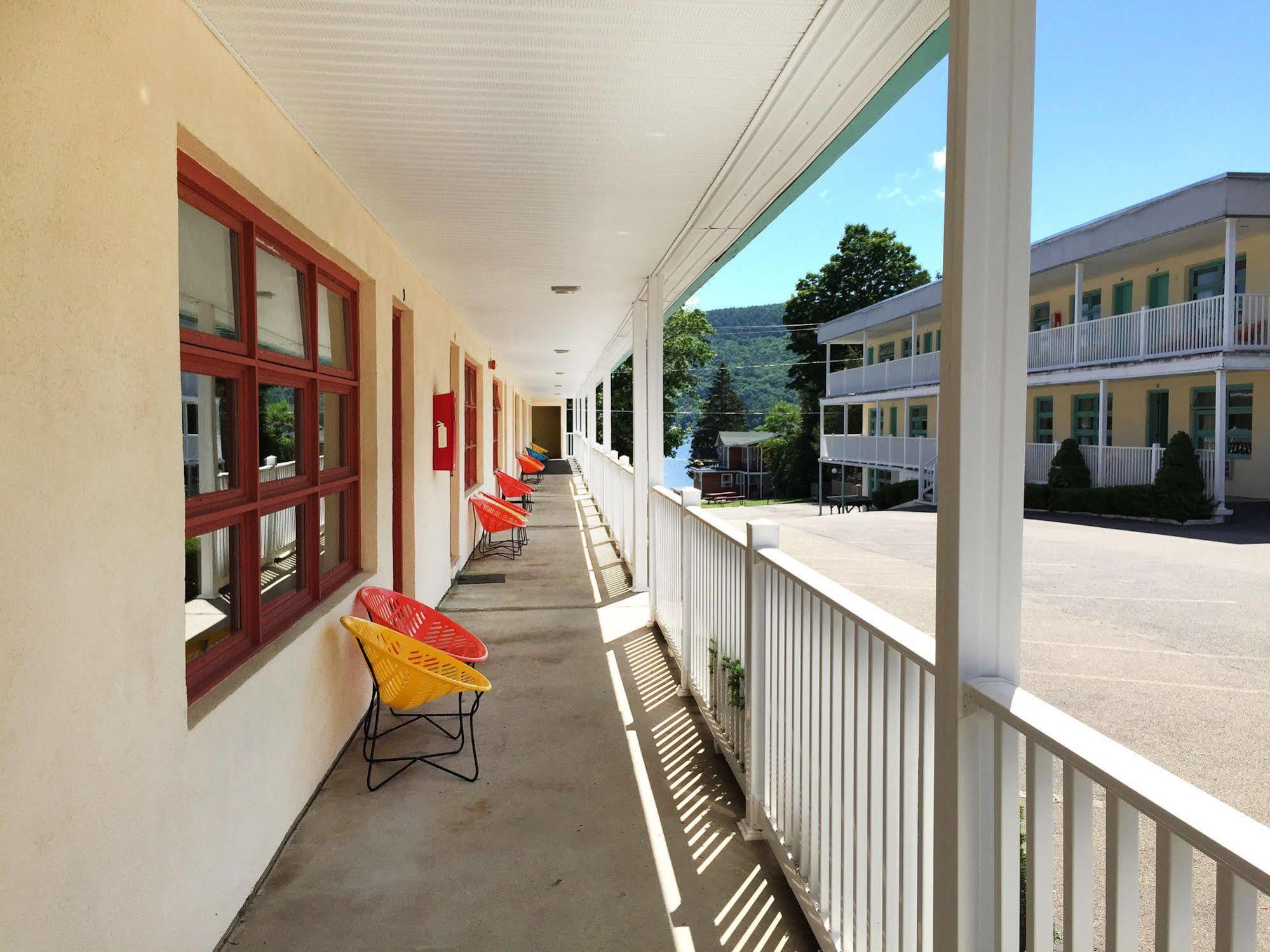 O'Sullivan'S Motel Lake George Eksteriør bilde