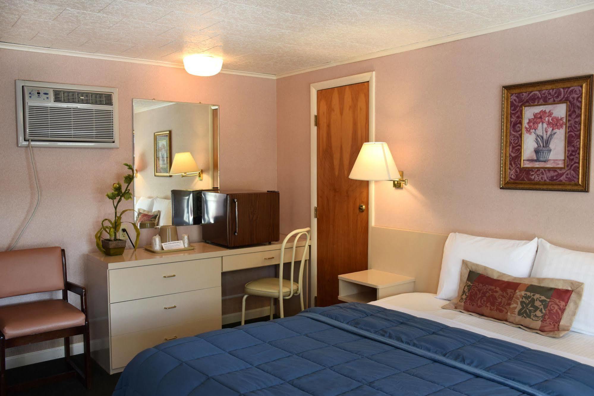 O'Sullivan'S Motel Lake George Eksteriør bilde